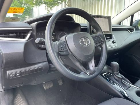Used 2024 Toyota Corolla LE FWD image 9