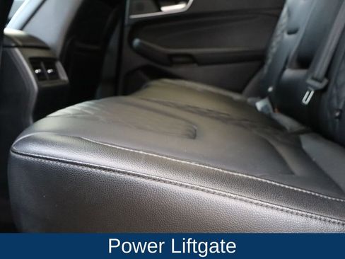 Used 2024 Ford Edge Titanium image 13