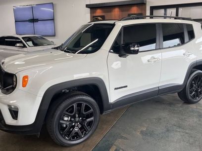 Used 2023 Jeep Renegade Altitude w/ Sun/Sound Group