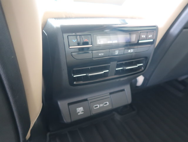 Used 2022 Acura MDX w/ Technology Package FWD image 31