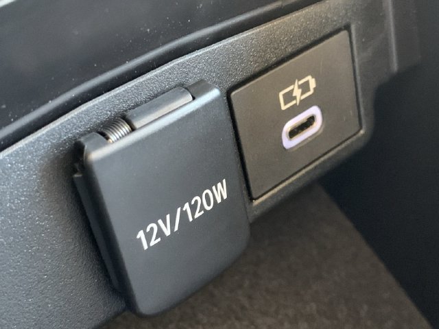 Used 2026 Toyota Corolla LE FWD image 29