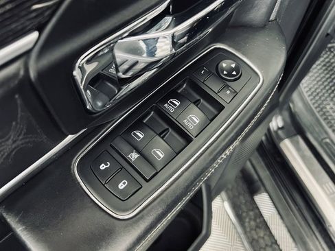 Used 2014 RAM 3500 Laramie Longhorn image 21