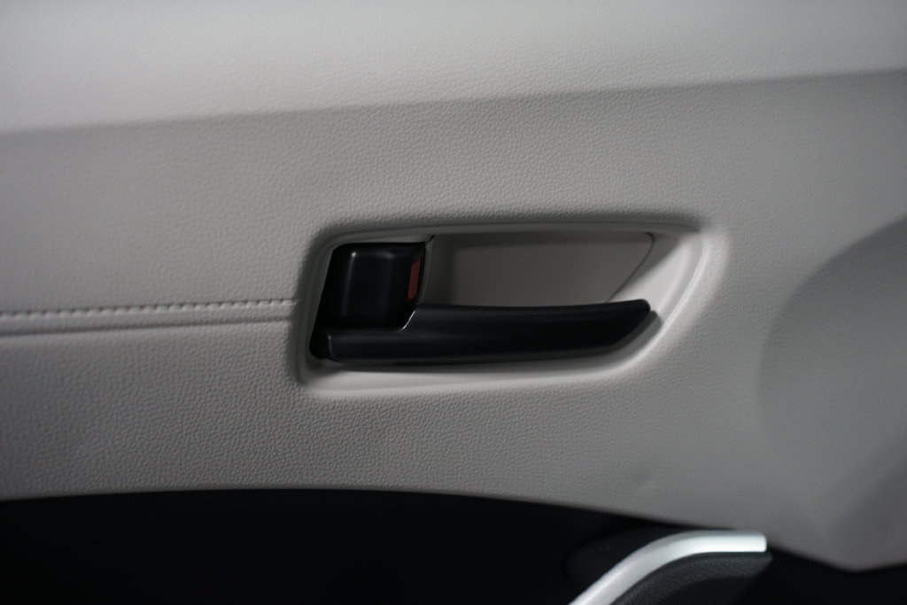 New 2026 Toyota Corolla Cross LE w/ Moonroof Package FWD image 31