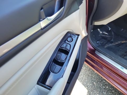 Used 2023 Nissan Altima 2.5 SL AWD/4WD image 15