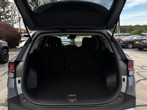 Used 2025 Kia Sportage LX FWD image 30