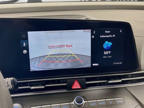 Used 2024 Hyundai Elantra SEL FWD image 19