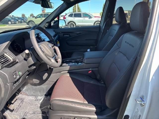 New 2026 Honda Ridgeline Black Edition image 9