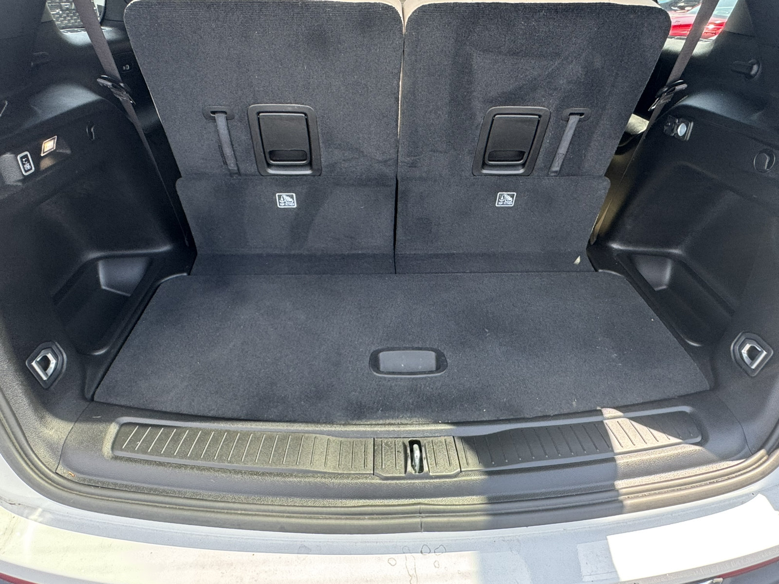 Used 2025 Jeep Grand Cherokee L Limited RWD image 22