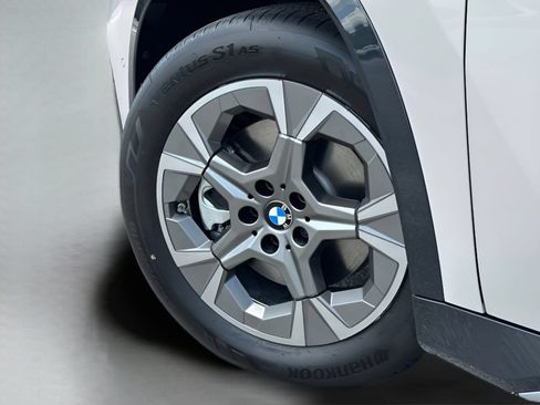New 2026 BMW X1 xDrive28i w/ Technology Package AWD/4WD image 27