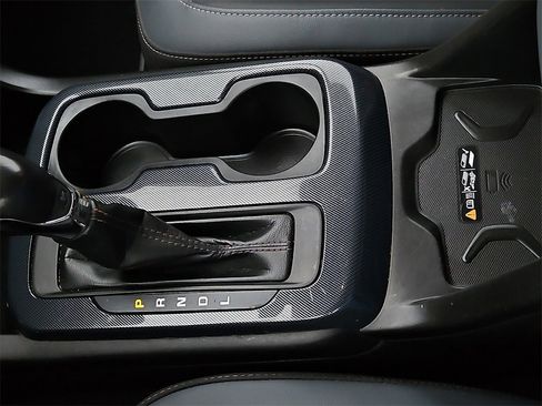 Used 2022 Chevrolet Colorado Z71 image 24