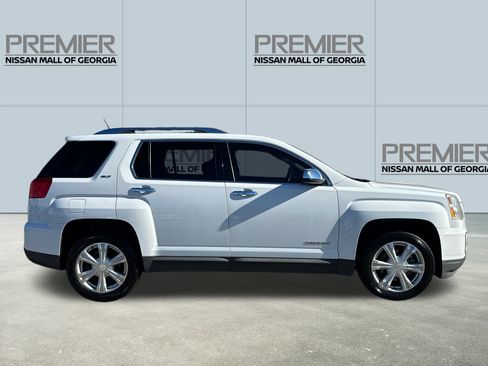 Used 2017 GMC Terrain SLT image 4