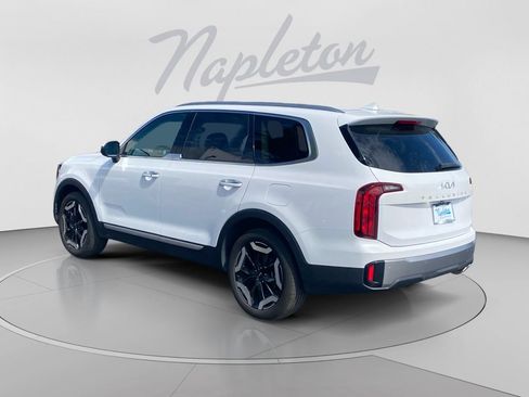Used 2025 Kia Telluride S FWD image 3