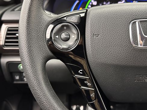 Used 2017 Honda Accord Hybrid Sedan image 19