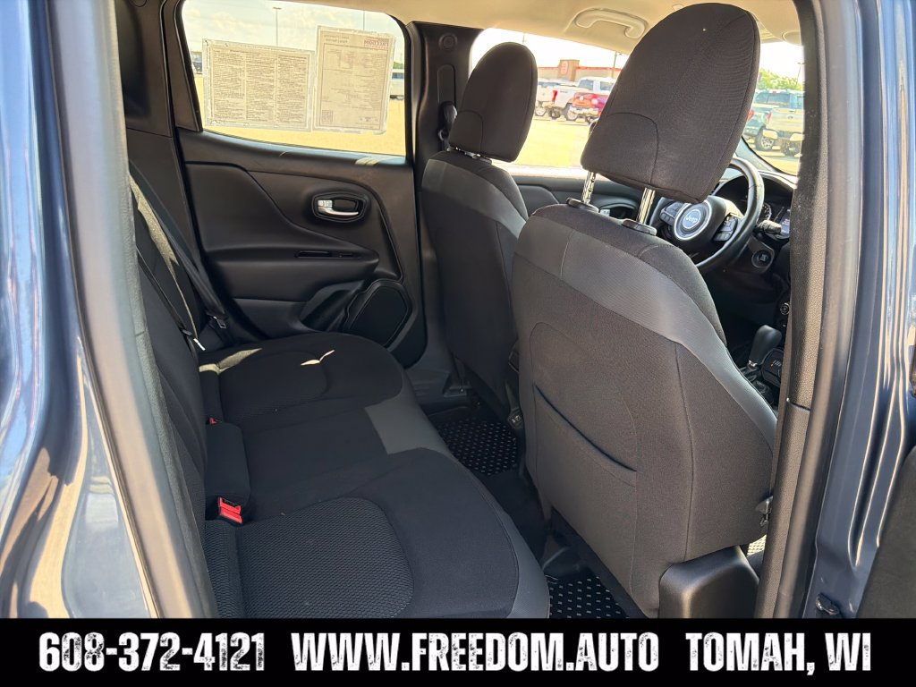 Used 2020 Jeep Renegade Altitude AWD/4WD image 29