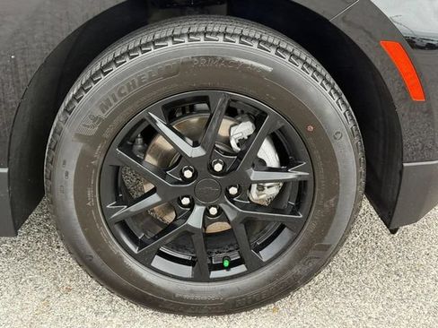 Used 2024 Chevrolet Equinox LT w/ LPO, Floor Liner Package FWD image 7