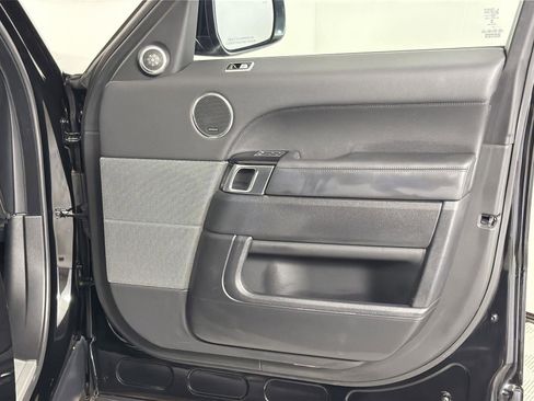 Used 2020 Land Rover Range Rover Sport HSE image 33