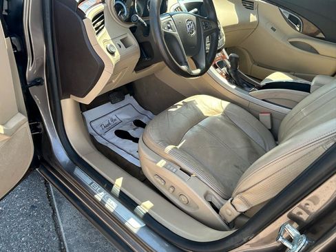 Used 2011 Buick LaCrosse CXL FWD image 10