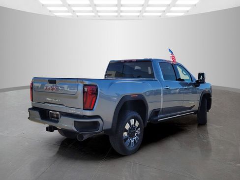 New 2026 GMC Sierra 2500 Denali w/ Denali Reserve Package AWD/4WD image 4
