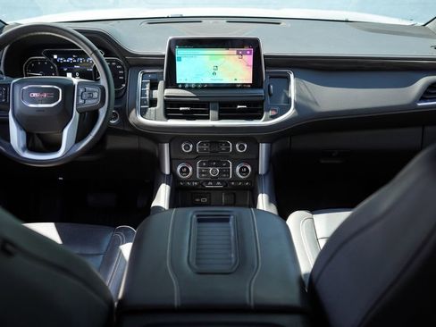 Used 2021 GMC Yukon SLT w/ SLT Premium Package image 21