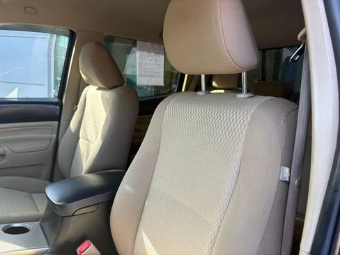 Used 2015 Toyota Tacoma PreRunner w/ SR5 Package image 15