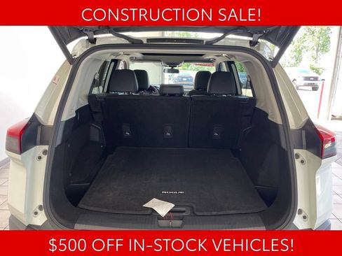 Used 2023 Nissan Rogue SV w/ SV Premium B Package AWD/4WD image 15