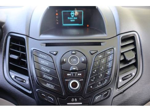 Used 2016 Ford Fiesta SE w/ Cold Weather Package FWD image 13