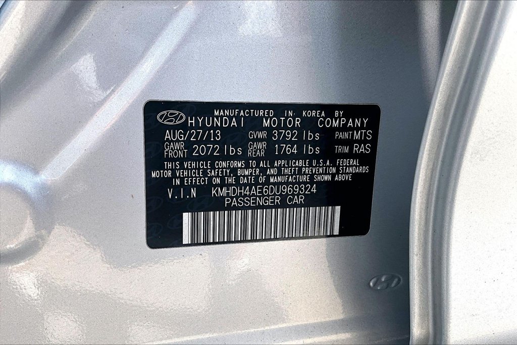 Used 2013 Hyundai Elantra GLS w/ Preferred Pkg FWD image 35