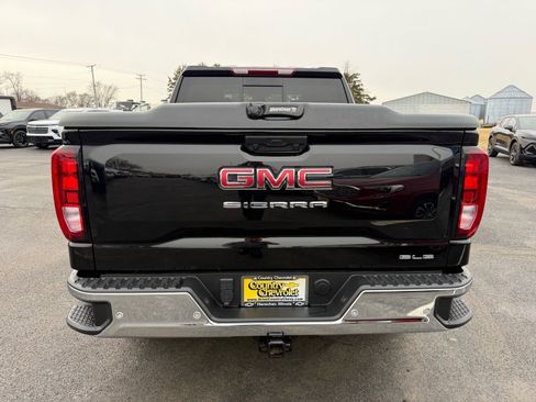Used 2025 GMC Sierra 1500 SLE w/ Preferred Package image 4