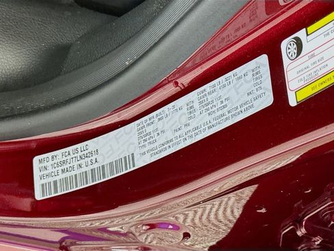 Used 2020 RAM 1500 Laramie image 35