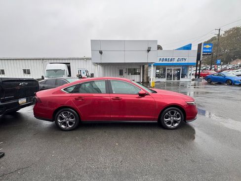 Used 2023 Honda Accord EX image 5