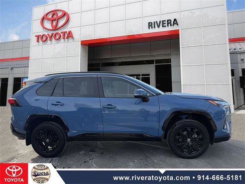 Certified 2023 Toyota RAV4 SE image 4