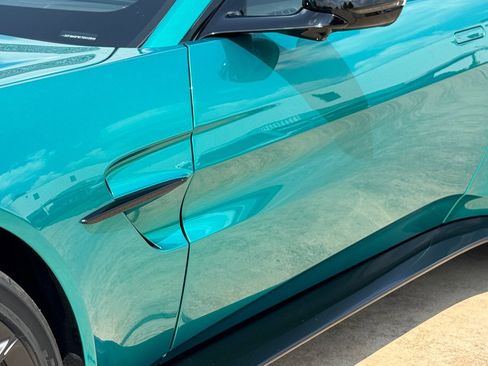 New 2026 Aston Martin V8 Vantage Coupe image 13