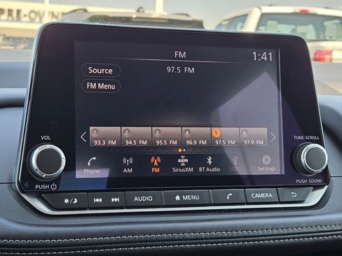 Used 2024 Nissan Rogue S FWD image 22