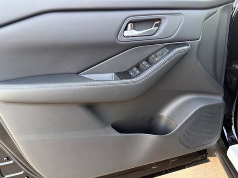 New 2026 Nissan Rogue SV image 19