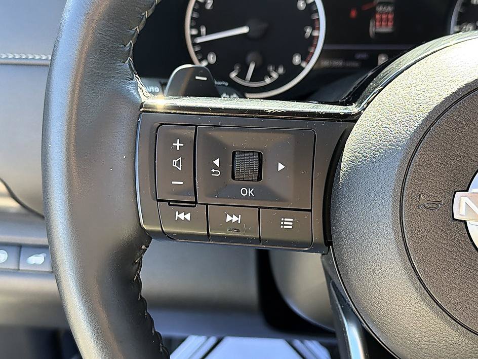 Used 2024 Nissan Pathfinder SL AWD/4WD image 25