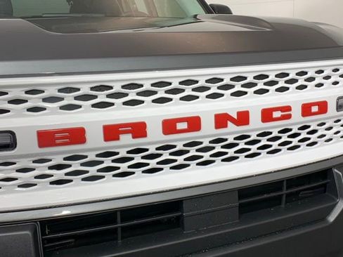 Used 2025 Ford Bronco Sport Heritage w/ Convenience Package image 12