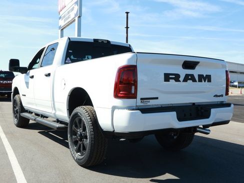 New 2026 RAM 2500 Big Horn AWD/4WD image 9