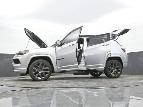 New 2025 Jeep Compass Limited w/ High Altitude Package image 66