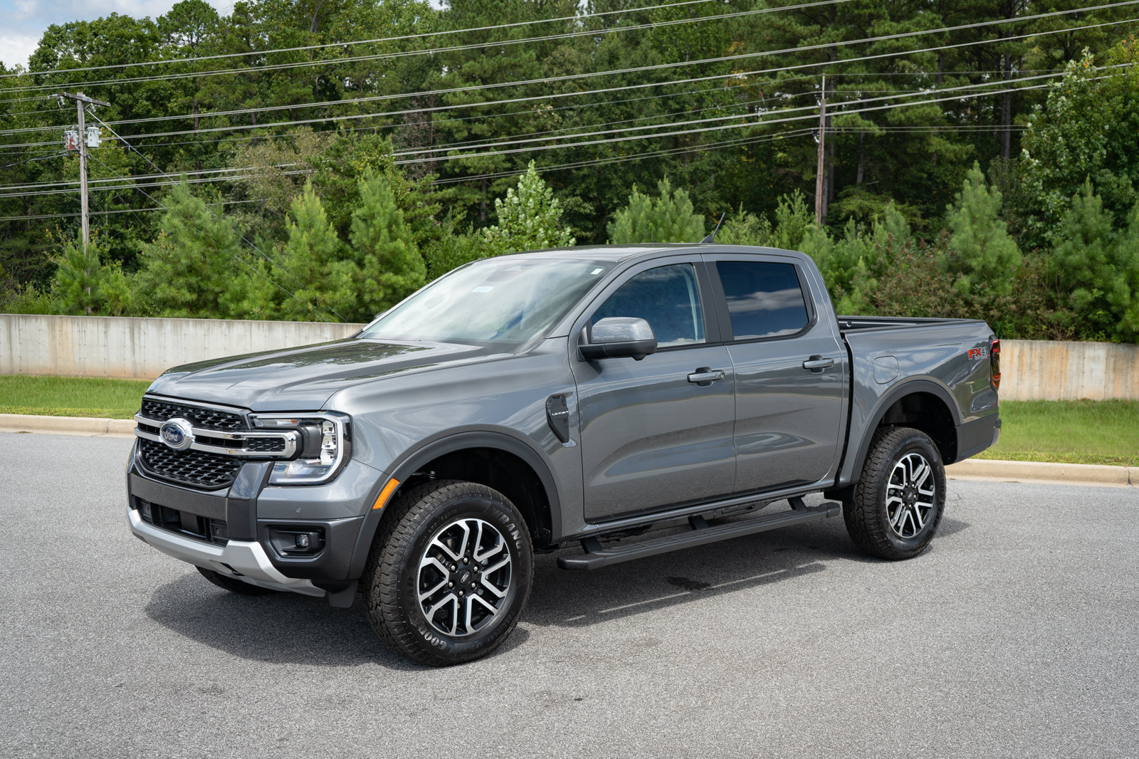 New 2026 Ford Ranger Lariat w/ FX4 Off-Road Package AWD/4WD image 3