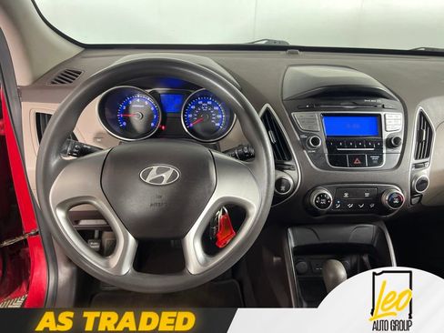 Used 2011 Hyundai Tucson GL FWD image 14