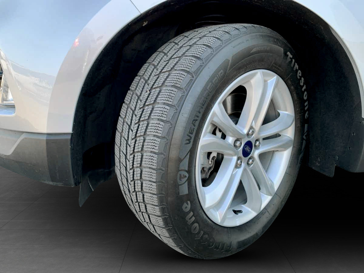 Used 2019 Ford Edge SEL AWD/4WD image 9