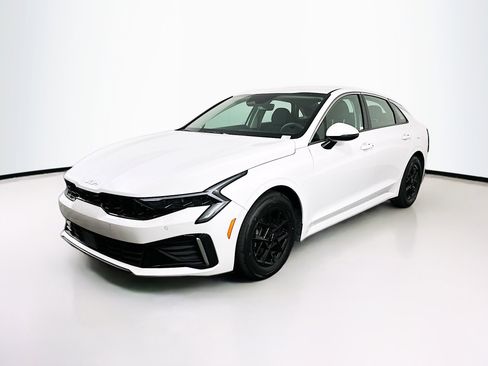 Used 2025 Kia K5 LXS image 3