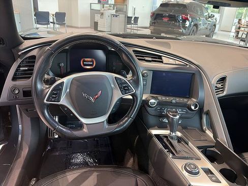 Used 2019 Chevrolet Corvette Stingray Coupe w/ 1LT RWD image 11