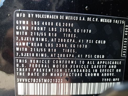 New 2026 Volkswagen Taos SE image 32