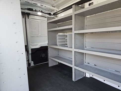 Used 2020 Ford Transit 250 Medium Roof RWD image 25