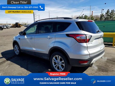 Used 2018 Ford Escape SE w/ SE Sync 3 Package image 3