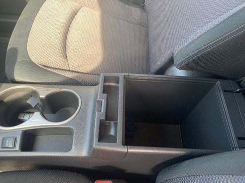 Used 2013 Nissan Rogue SV image 26