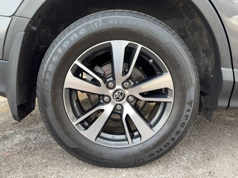 Used 2018 Toyota RAV4 XLE image 11