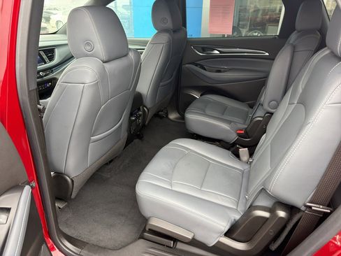 Used 2024 Buick Enclave Premium image 10