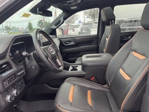 Used 2023 GMC Yukon AT4 w/ AT4 Premium Plus Package image 8